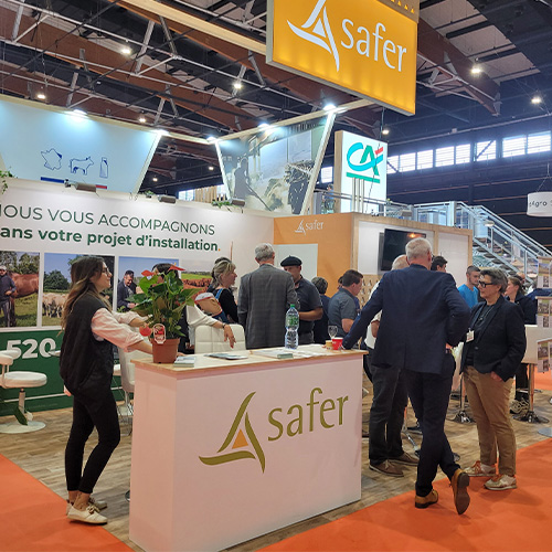 Apéritif sociétaires sur le stand de la Safer